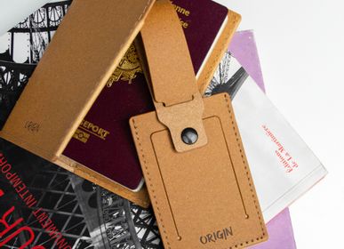 Travel accessories - Passport Holder - Recycled Leather - Made in France - MAISON ORIGIN
