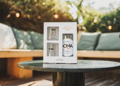 Cadeaux - Giftbox avec une bouteille de  NONA June 70cL + 2 verres - NONA DRINKS