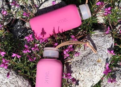 Gifts - REUSABLE GLASS BOTTLE POWDER PINK (600ml)  SQUIREME. Y1 SUSTAINABLE  - SQUIREME.
