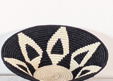 Other wall decoration - Alicia white and ivory basket, 22cm, Eswatini - MALKIA HOME