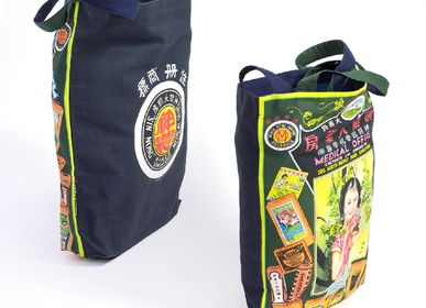 Bags and totes - Singapore Med Shopping bag - COOLKITSCH