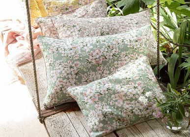 Throw blankets - Bloom Or - Quilt and cushion case - ALEXANDRE TURPAULT