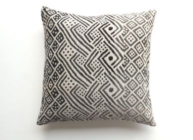 Fabric cushions - Chain Cushion soft silk - ML FABRICS