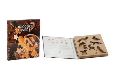 Kitchen utensils - Set of 7 stainless steel cookie cutters, Christmas 24.5x27.5x3 cm CC22053  - ANDREA HOUSE