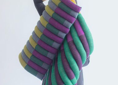 Throw blankets - Knotting Knitting - amgs studio - BELGIUM IS DESIGN