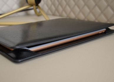 Homewear - Small tailor-made leather goods - MON CINTRE
