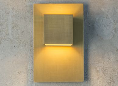Wall lamps - CARRÉ - Wall light  - HISLE