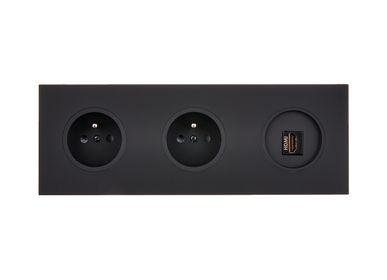 Decorative objects - Sockets and HMDI Désir in Black on Horizontal Triple Plate in Soft Touch Black Finish - MODELEC