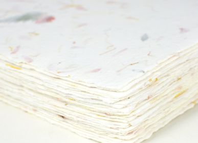 Papeterie - Feuilles de papier faites à la main Regal (6 ¾ x 9 ¾ pouces) - en vrac - OBLATION PAPERS AND PRESS