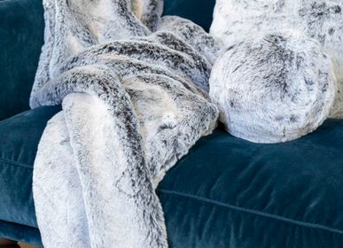 Fabric cushions - Faux Fur Cushions - MAISON EVELYNE PRÉLONGE FRANCE
