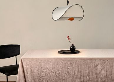 Objets design - éclairage suspendu Zero Lamp - UNIQKA