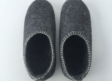 Homewear - 100% wool felt slippers handmade suede sole - COCOON PARIS