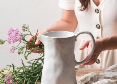 Café et thé  - Nature Shape Smooth White Pitcher - EGG BACK HOME