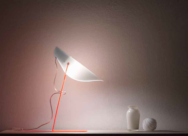 Lampes à poser - Lampe de table   /  CALLE  /  Polilux™ + Méthacrylate  / Fumé /  1x MAX 30W E14 - SEEREP