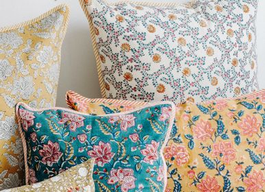 Fabric cushions - RANG - CUSHION MULTI GREEN - JAMINI BY USHA BORA
