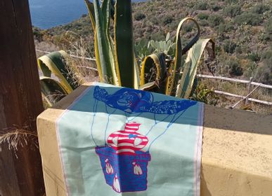 Tea towel - kitchen towel in linen and cotton with Love print - BACIO DEL MARINAIO