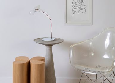 Autres tables  - Table d'appoint Trevo (chêne américain) - ESTÚDIO MAIS ALMA