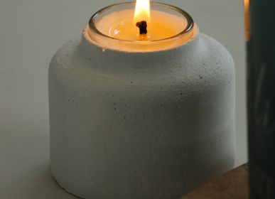 Objets design - Bougeoir bouteille en béton - AKARA