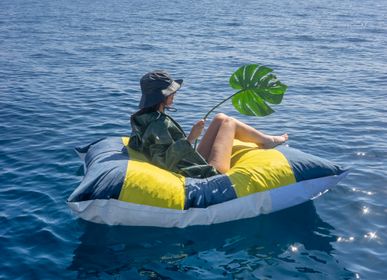 Lawn armchairs - [swimming pool] Large Beanbag Dory - LA TETE DANS LES NUAGES