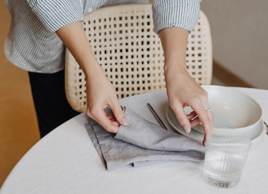 Linge de table textile - Serviettes légères en lin gris clair - LINEN TALES