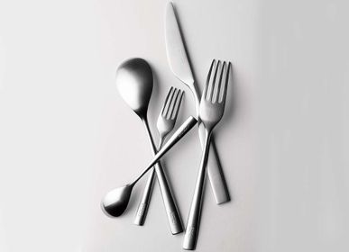 Christmas table settings - SUNAO Cutlery - METROCS