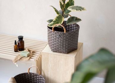 Decorative objects - DIMENSIONAL - Baskets - HANDED BY