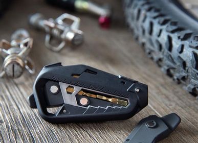 Gifts - Kit Multi-outils pour Vélo M110 Noir de Tactica Gear - KUBBICK
