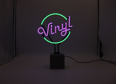 Objets de décoration - Vinyl - Verre blanc - Néon violet et vert - LOCOMOCEAN