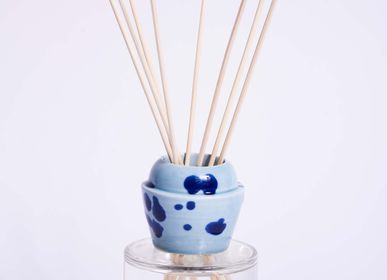 Scent diffusers - 200 ml Juniper Berry Diffuser with Celeste and Blue spotted Ceramic Ring - CAROLA FRA I TRULLI