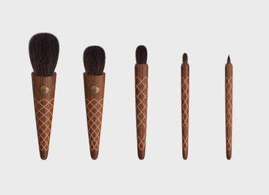 Beauty products - Cone Brush Set - KIMERI