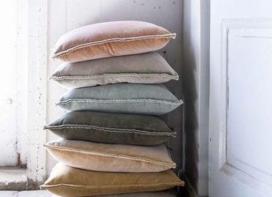 Fabric cushions - PIP 50/50 cm stonewashed velvet cushion - ML FABRICS