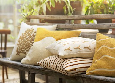 Fabric cushions - Linen Cushions - Divan - CHHATWAL & JONSSON