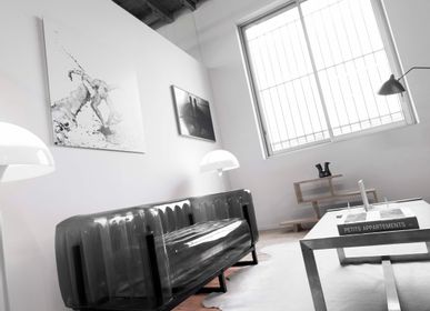 Sofas - YOMI| Couch - Black - MOJOW