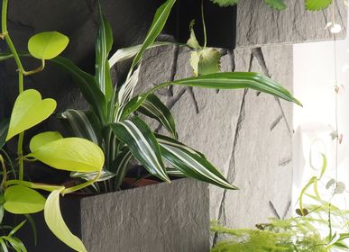 Decorative wall frescoes - Natural slate wall decor, with inlaid planters - LE TRÈFLE BLEU