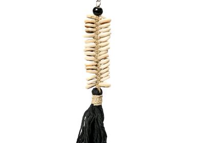 Decorative objects - The Macrame Fishbone Keychain - Black - BAZAR BIZAR