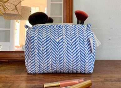 Pochettes - Trousse de toilette à motifs ethniques bleu Hita - TERRE AMBRÉE