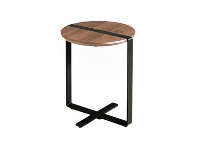 Tables basses - Table d'angle en noyer et acier noir - ANGEL CERDÁ