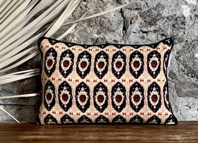 Fabric cushions - Sudesh Black and Ecru Ethnic Cushion Cover - TERRE AMBRÉE
