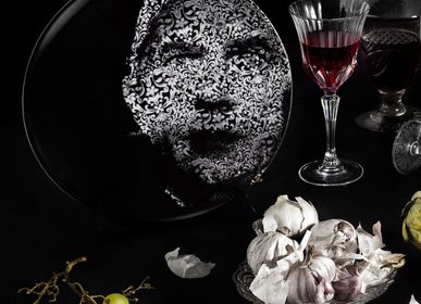 Decorative objects - Porcelain Plate “Dracula” - LOOL