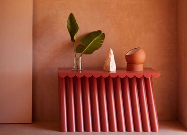 Console table - Gravity | Lacquer Console - GINGER & JAGGER