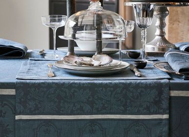 Linge d'office - Chemin de table Armoiries en Lin - LE JACQUARD FRANCAIS