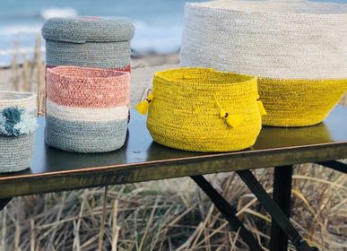 Homewear - Sea grass baskets and plant holders - BY ROOM