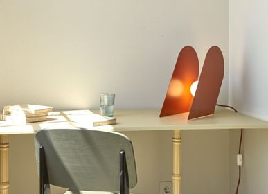 Aménagements pour bureau - Origem - lampe à poser - ATELIER DOBRA