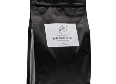 Cadeaux - TERREAU - ASSAINISSEUR DE SOL POUR PLANTES D'INTÉRIEUR | Terreau enrichi 2000 ml - GENEROSA