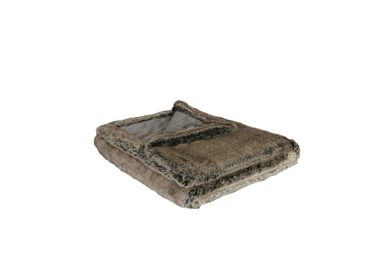 Comforters and pillows - Wolf Grey Premium - Faux fur blanket - DECKENKUNST MANUFAKTUR GERMANY