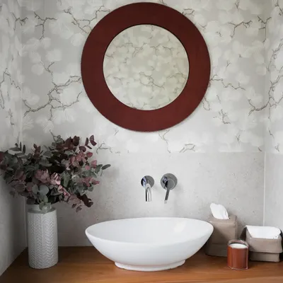 Mirrors - Large round mirror in leather  - SOL & LUNA