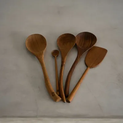 Ménagères - La Cuillère Doseuse Teak Root - BAZAR BIZAR LIVING