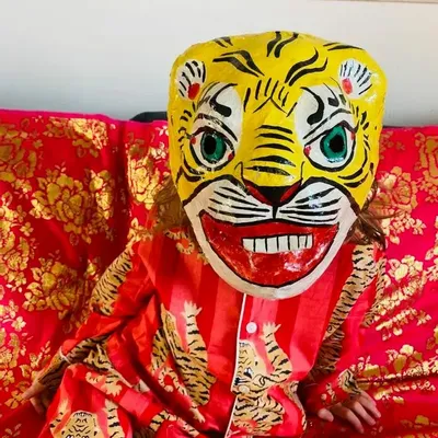 Décor de fête pour enfant - MASQUE MUKHAUTA EN PAPIER MÂCHÉ - CURIOSITY LAB