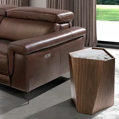 Coffee tables - Porcelain marble and walnut triangular corner table - ANGEL CERDÁ