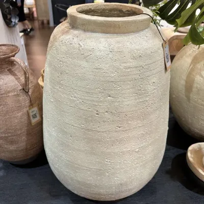 Vases - VASE EN MAGNÉSIE BLANCHE - ITEM HOME BY ITEM INTERNATIONAL